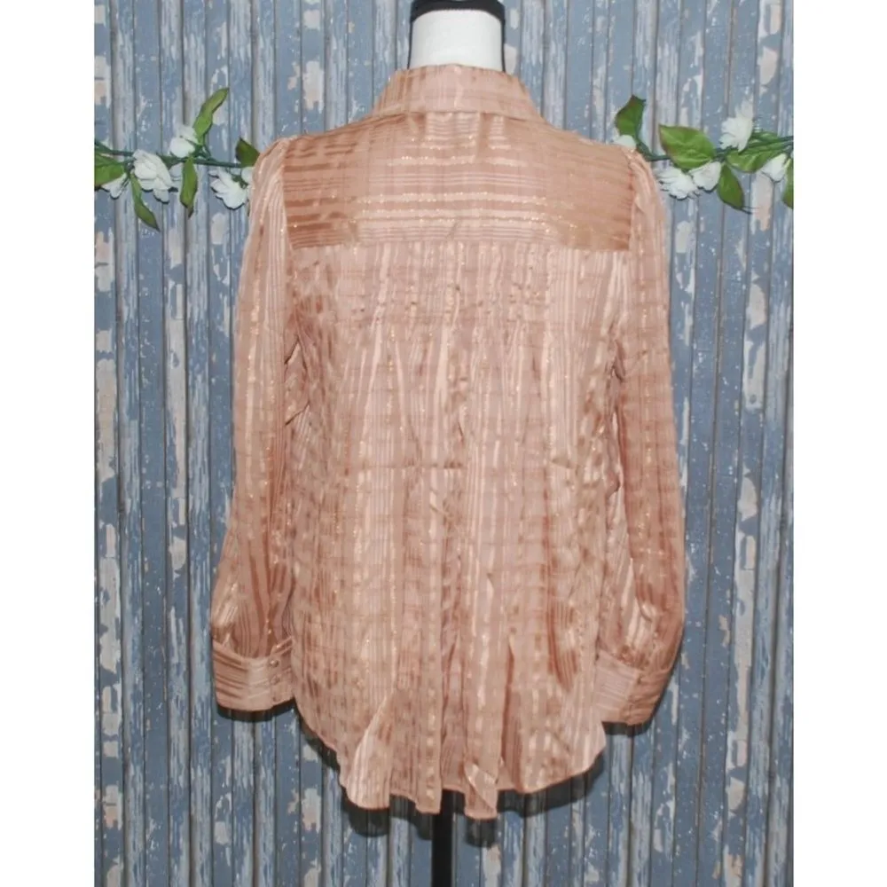 Express NWT Ladies Gold Blouse Size S Pleated LS Open Sides Sheer Button Up - Image 7