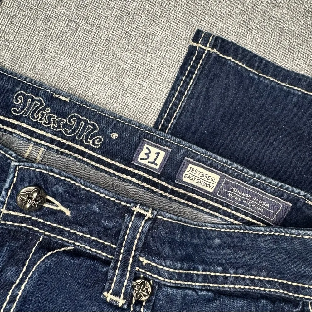Miss Me Easy Skinny Jean Fleur De Lis Dark Wash Jeans Rhinestone Bling Size 31 - Image 8