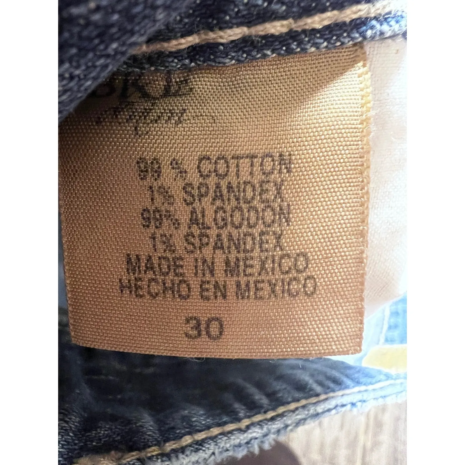 BKE Buckle Shorts Size 30 Medium Wash Distressed Denim Bermuda Activewear Sports - Image 3