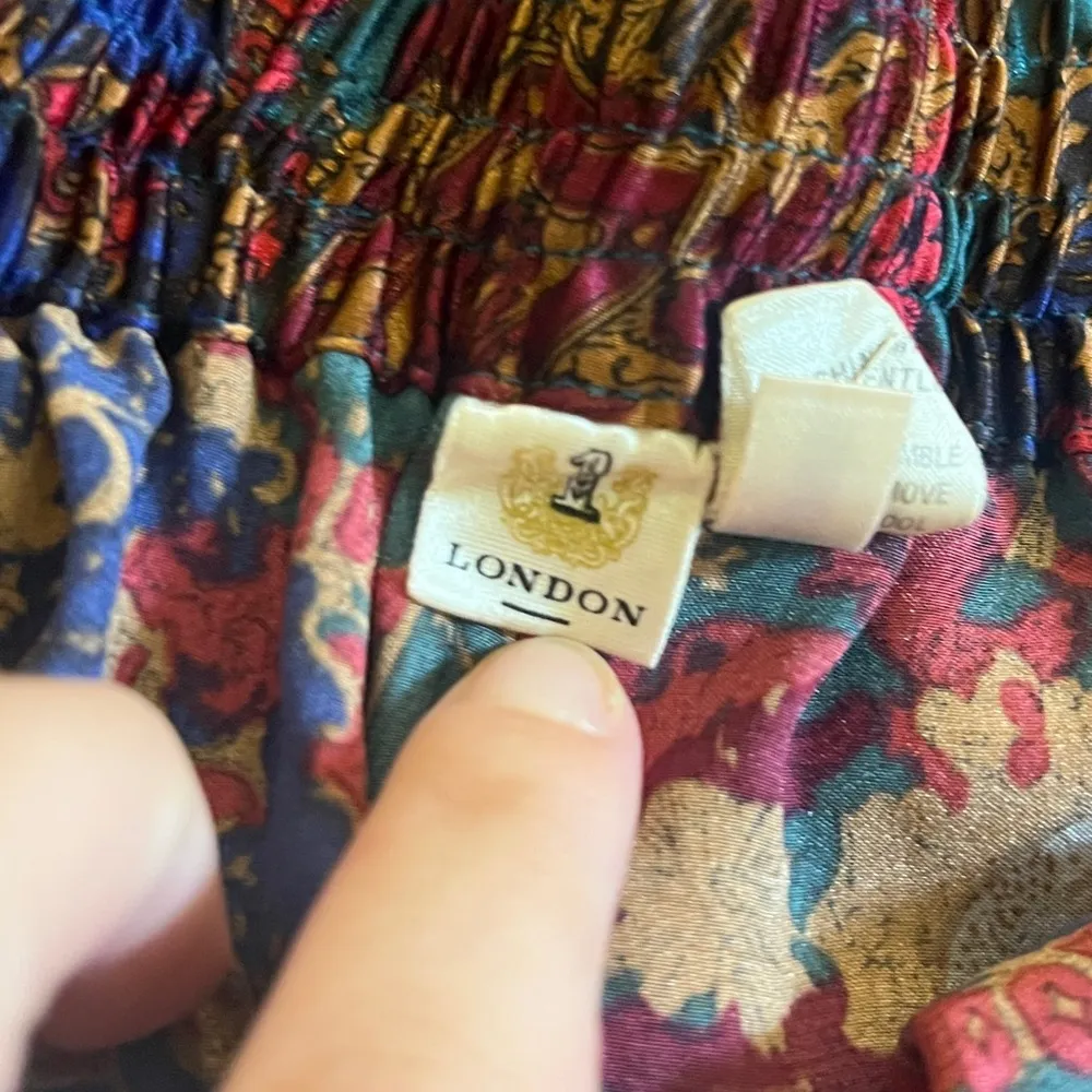 FINAL PRICE Vintage Number 1 London Victoria’s Secret Silk Shorts - Image 3