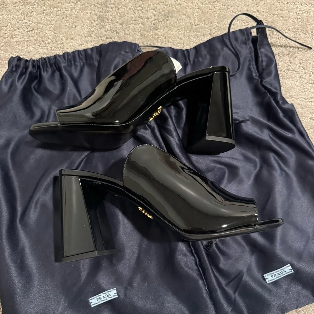 prada cut out chunky heeled mule sandal - Image 2