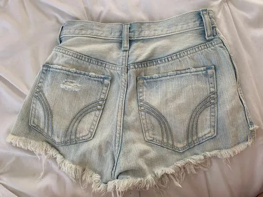 Hollister Jean Shorts - Image 2