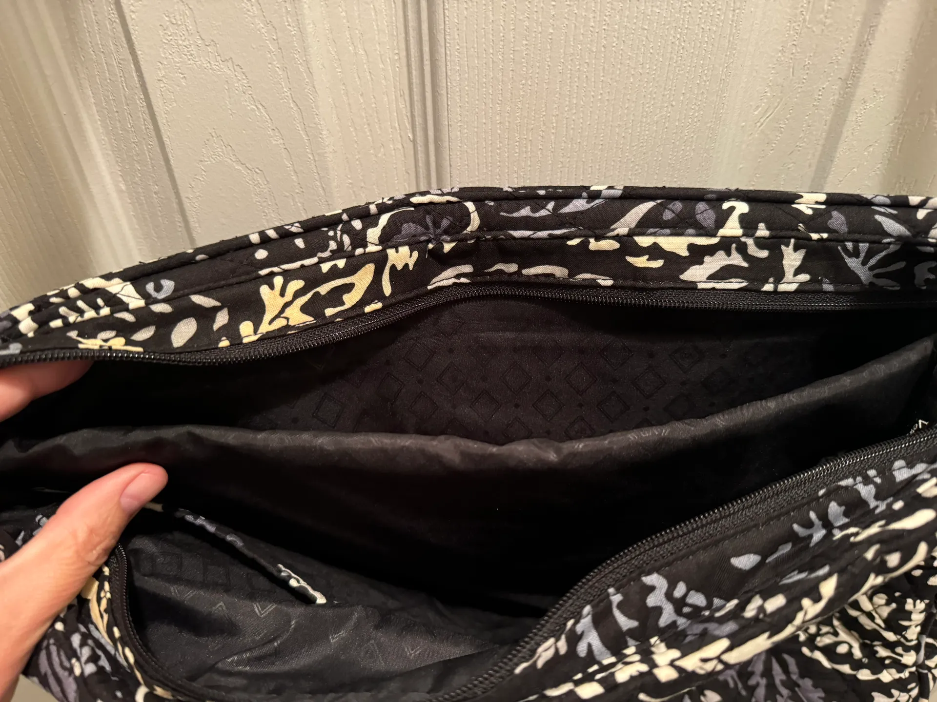 Vera Bradley Laptop Messenger Bag - Image 3