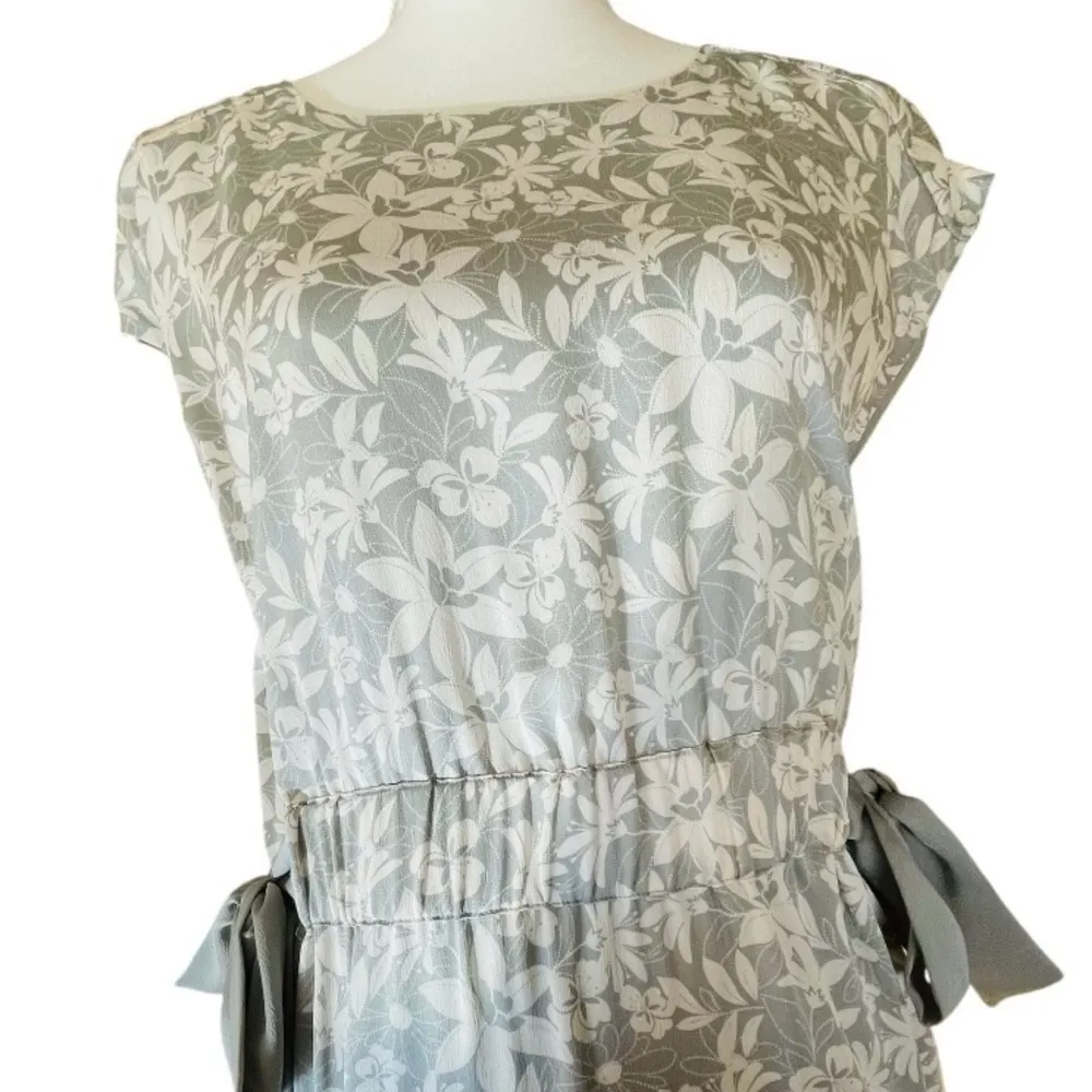 Women’s Vince Camuto Floral Smoked Sage Side-tie Dress With Zipper Closure - Image 2