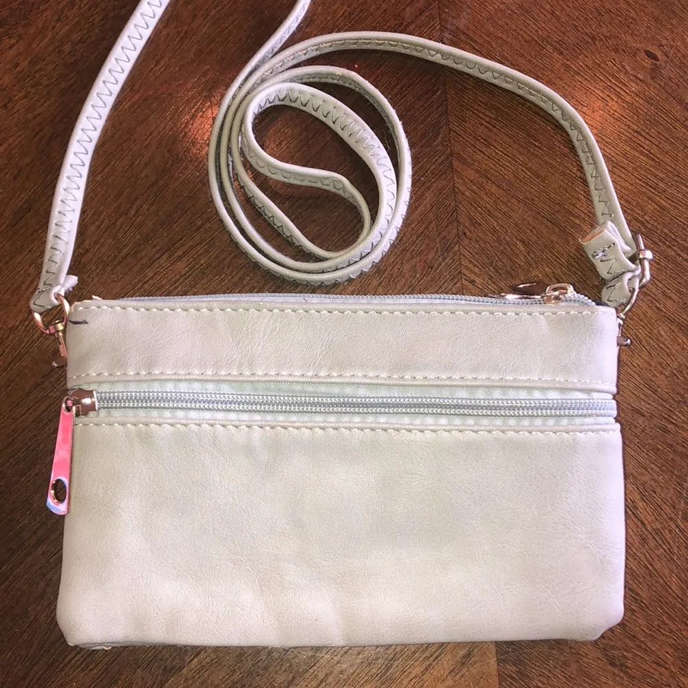 Gray Rhinestone Studded Boho Woven Crossbody Shoulder Purse - Image 6