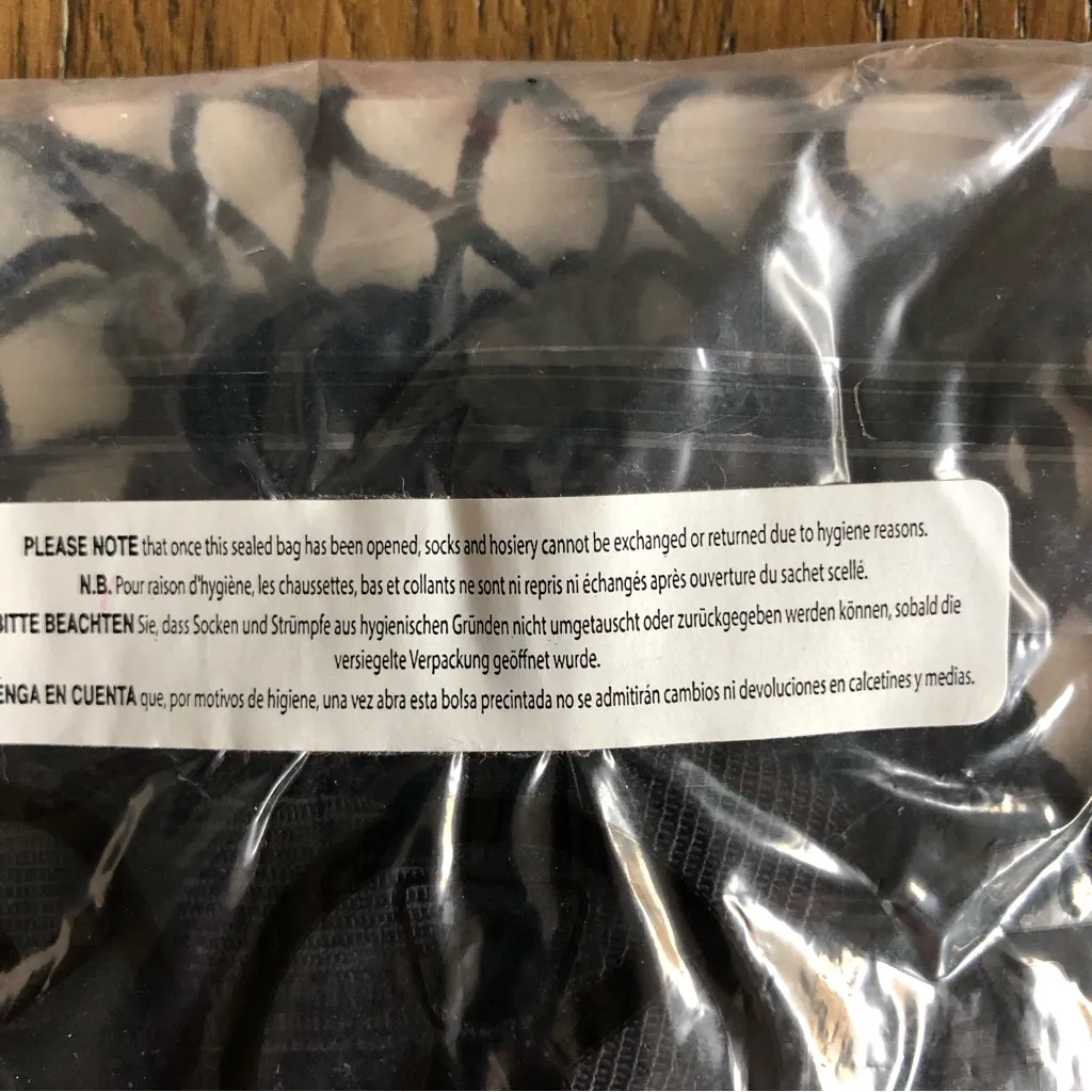 ASOS  DESIGN medium fishnet tights - Image 10