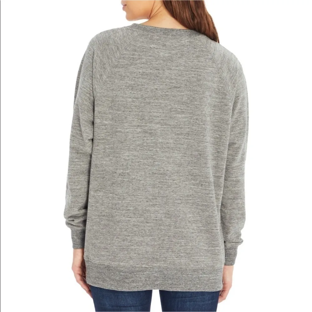 𝅺WILDFOX Pour Favor statement sweatshirt size S - Image 4