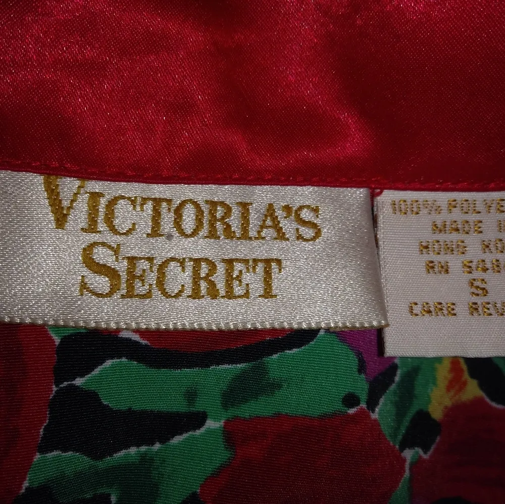 VICTORIAS SECRET S Red Pink Tulip Satin Robe - Image 2