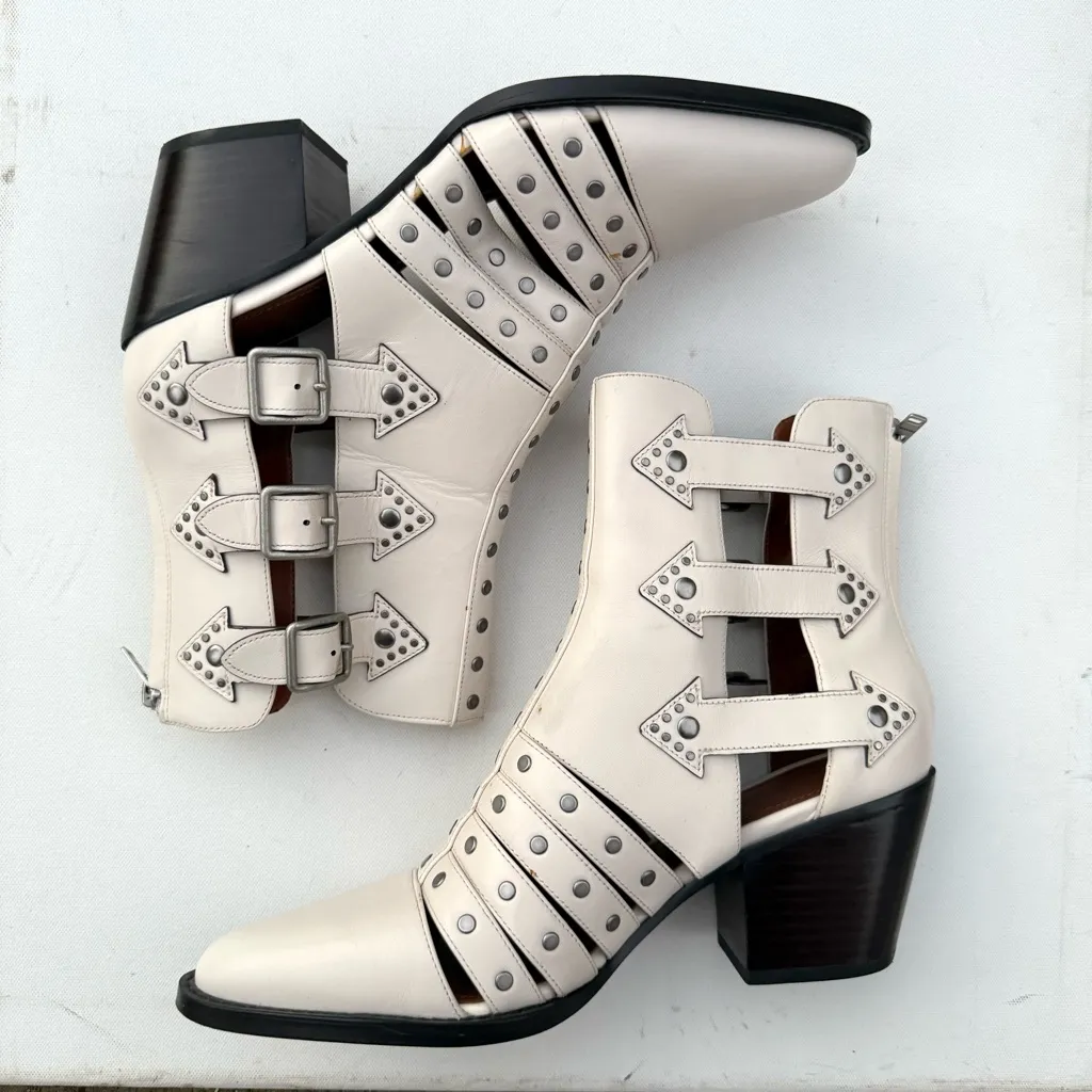 Coach Womens Boots Booties Phoebe White Studded Leather Size 10 - Image 4