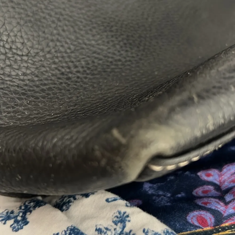 Dooney & Bourke Black and Brown Leather Shoulder Bag - Image 7