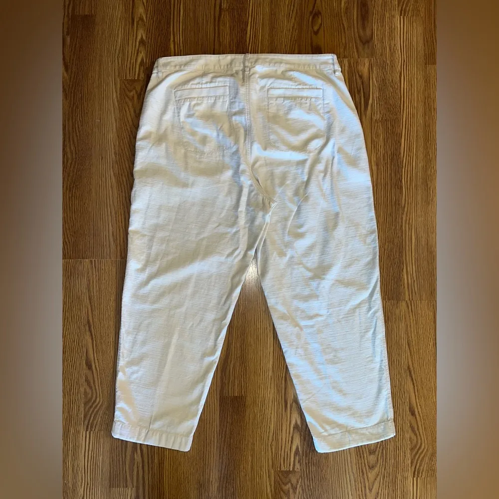 Super Cute J. Crew Cropped Textured Twill Pants! - Image 4