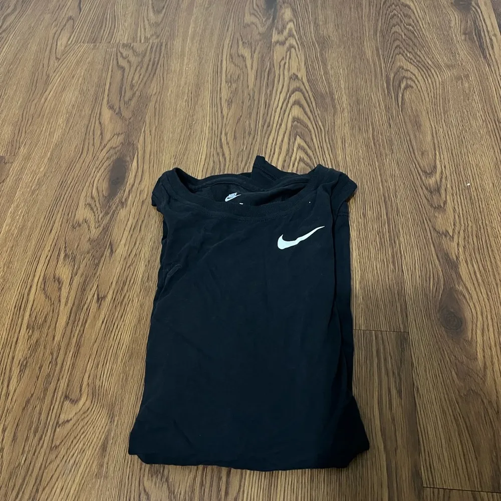NWT Nike Black Dry High Neck Tank Top Size Small - Image 2
