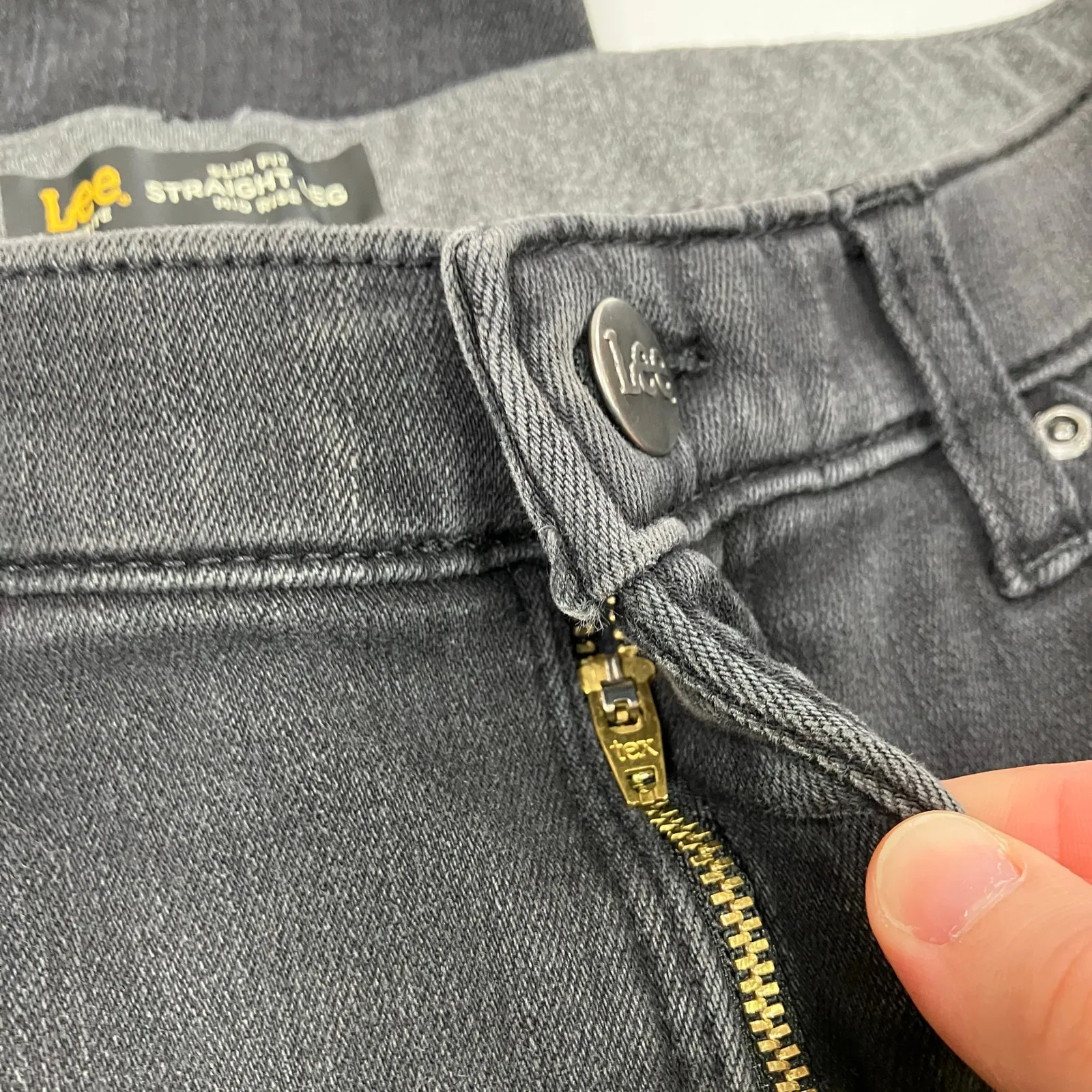 Lee | Straight Leg Jeans Black Denim Straight Leg Slim Fit Mid Rise Womens 12P - Image 2