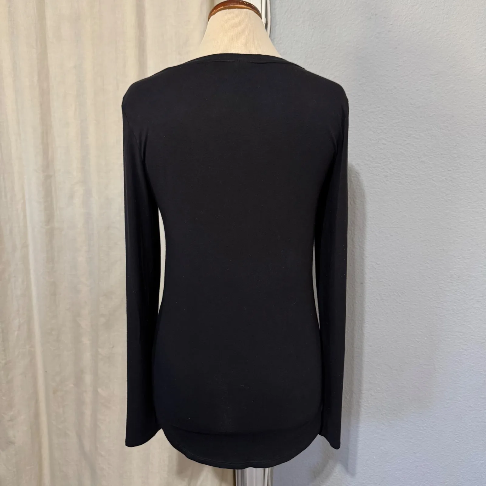 Old Navy  Luxe Black Long Sleeve Crew Neck Tunic Top Womens Size M - Image 3