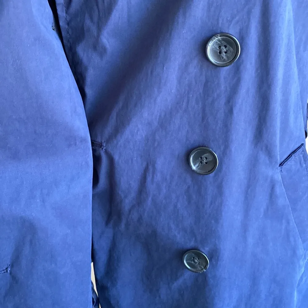 Xs petite dark navy trench coat with tie belt  blue marbled buttons - Image 4