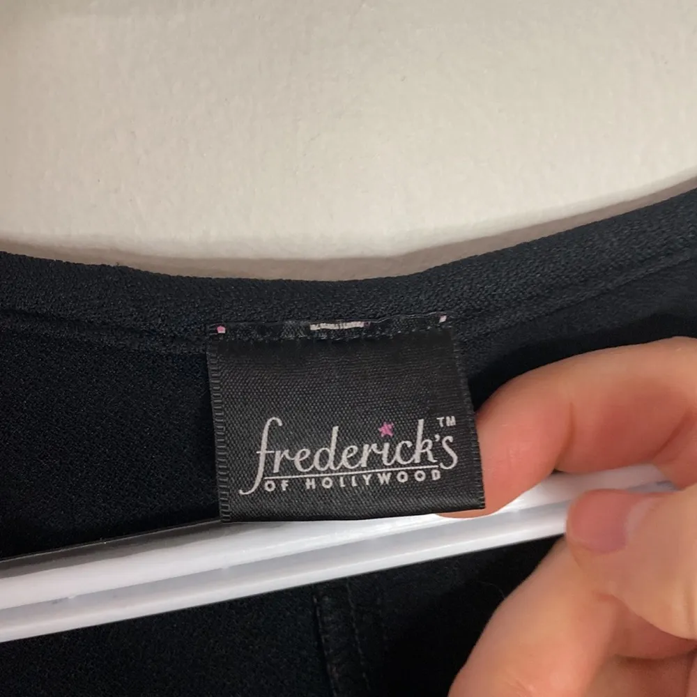 Frederick’s of Hollywood ruffled v-neck dress - Image 7