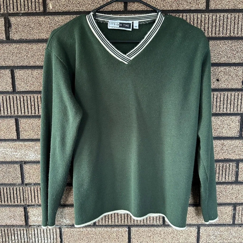 Vintage 90s Green V-Neck Sweater | It’s Our Time | USA Made | Size M - Image 2