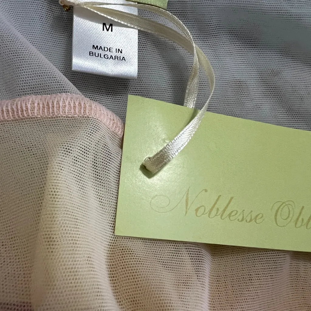 NWT Noblesse Oblige Pastel Tiered Mesh
Nightgown Slip Dress Sheer Ruffle M Yellow Size M - Image 6