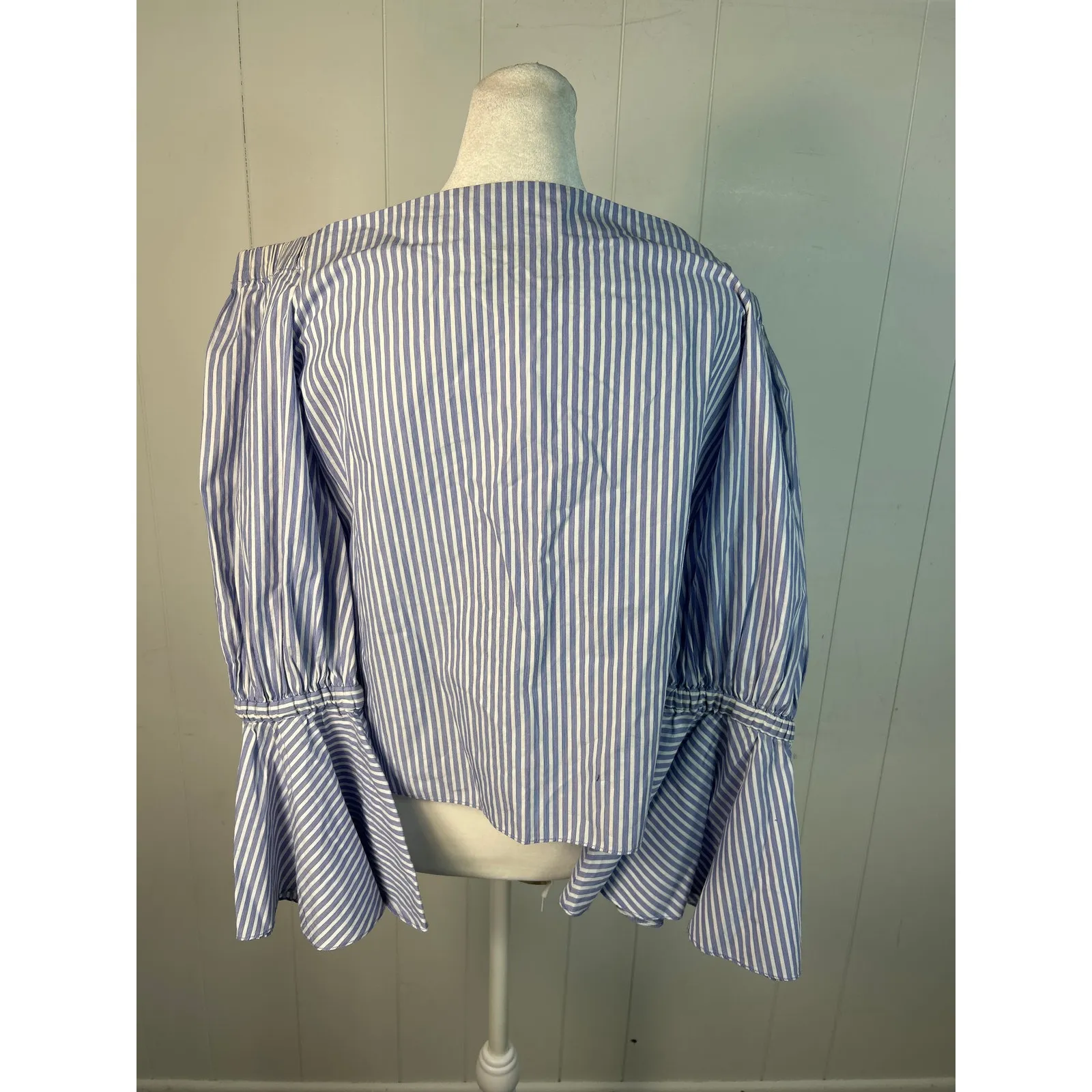 Alexis Juniper Off-the-Shoulder Top in Blue Stripe. Size S - Image 5