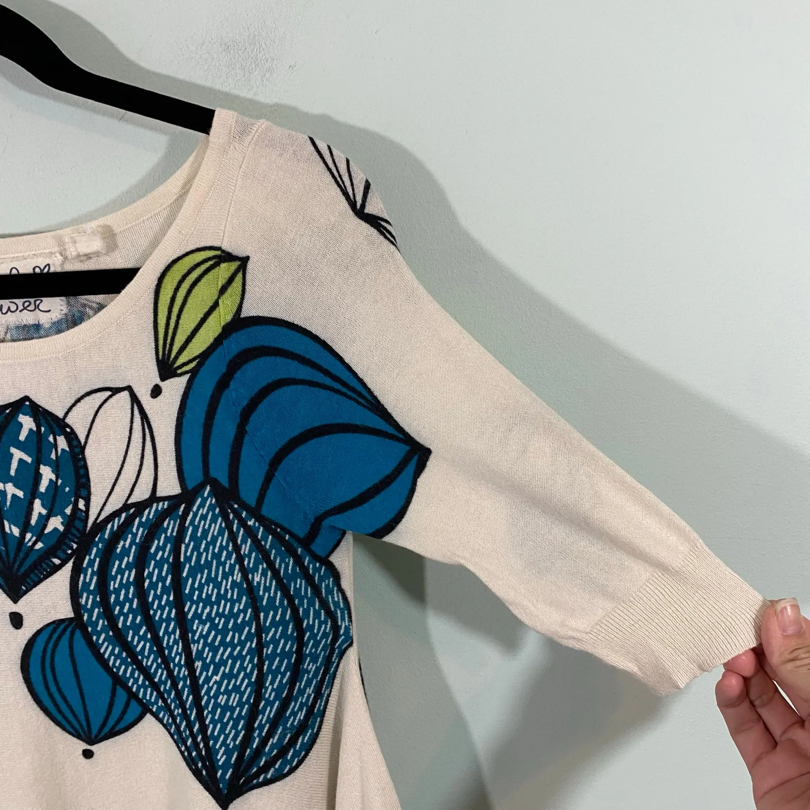 Anthropologie Field & Flowers Hot Air Ballons Asymmetrical Hem Blouse Size S - Image 5