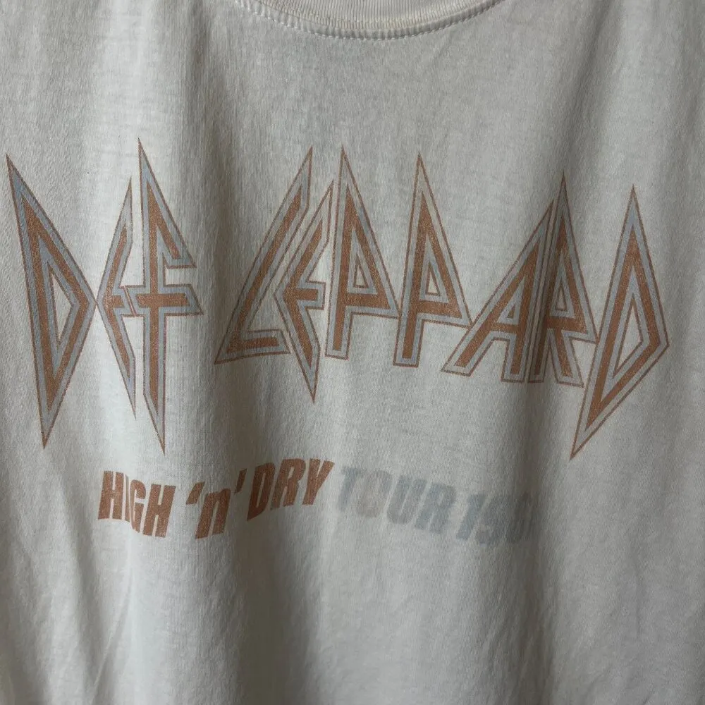 Distressed Def Leppard T Shirt White Medium M Music Band Graphic Tee High N Dry - Image 5
