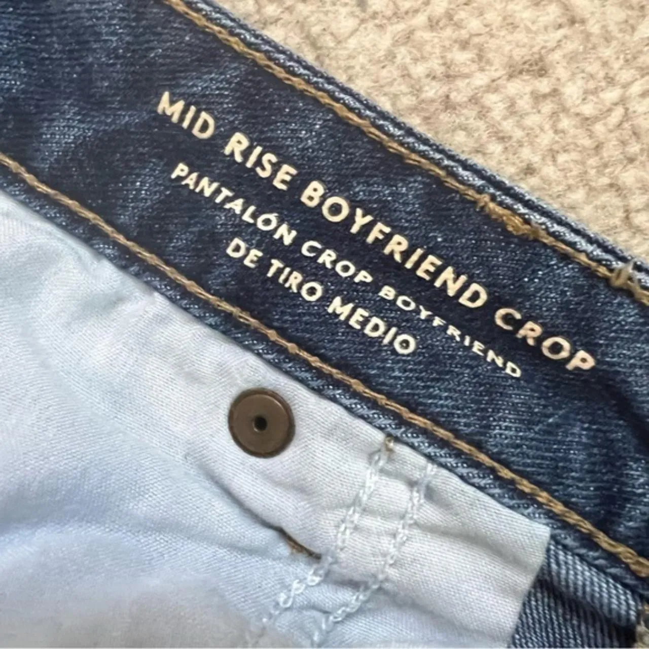 Universal Threads Universal Thread Medium Wash Boyfriend Crop Jeans - Image 4