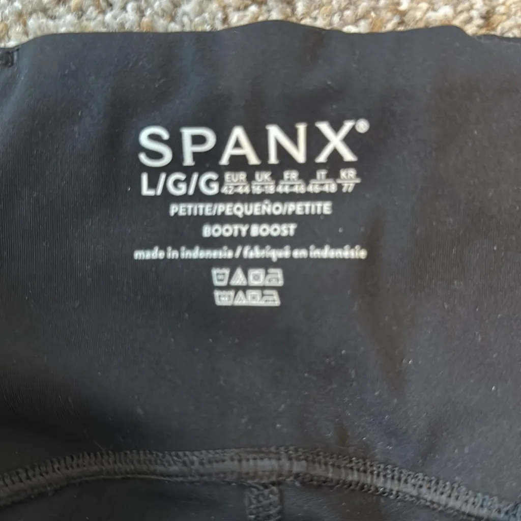 SPANX Booty Boost Flare Pant, Black, Size Large Petite, Like New - Image 8
