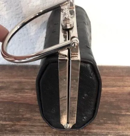 NWOT  faux ostrich mini clutch. Sz 5”x4”x1.5” - Image 3