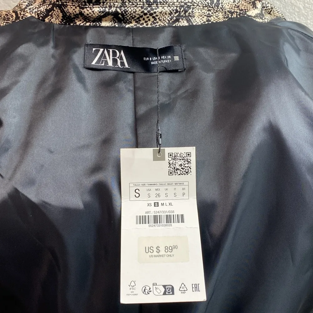 Zara Women Snakeskin Print Women's Blazer, Long Sleeve, Women Size Small‎ - Image 8