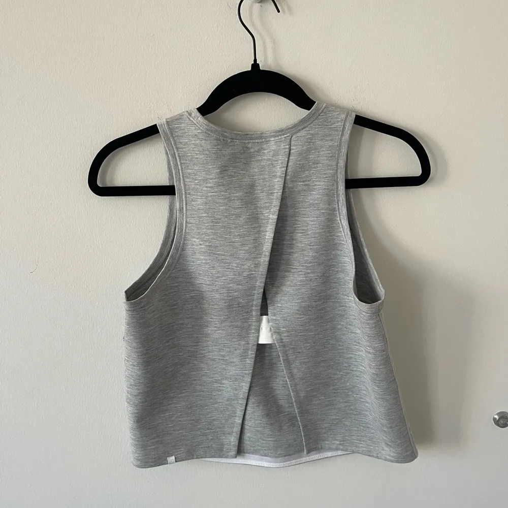 Lululemon Grey Heathered Minimal Tank - Image 3