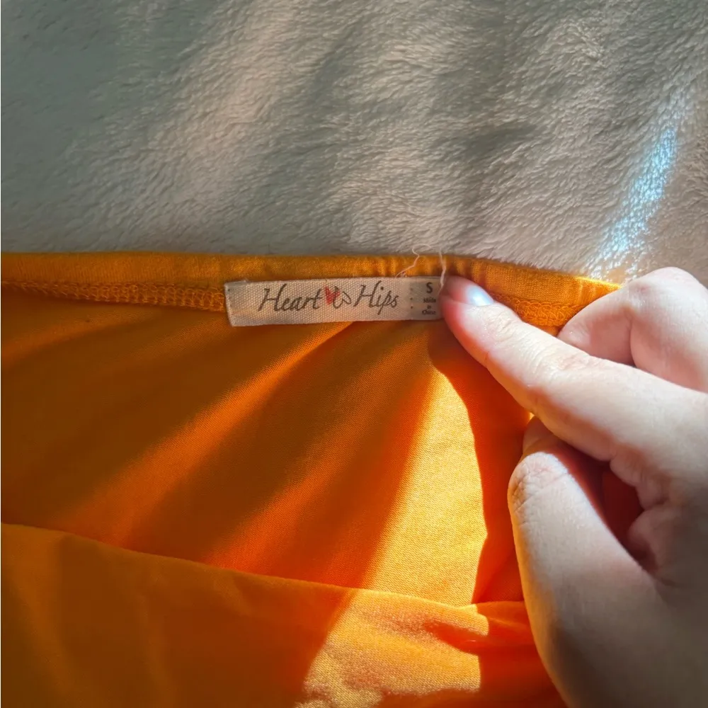 Heart Hips Orange Ruched Tie Front Crop Tank Top - Image 2