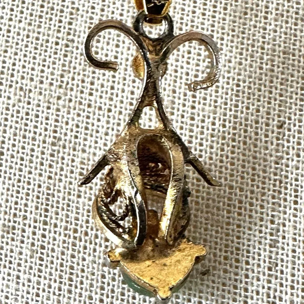 Vintage Green Jade Cabochon Pendant Necklace Gold - Image 3