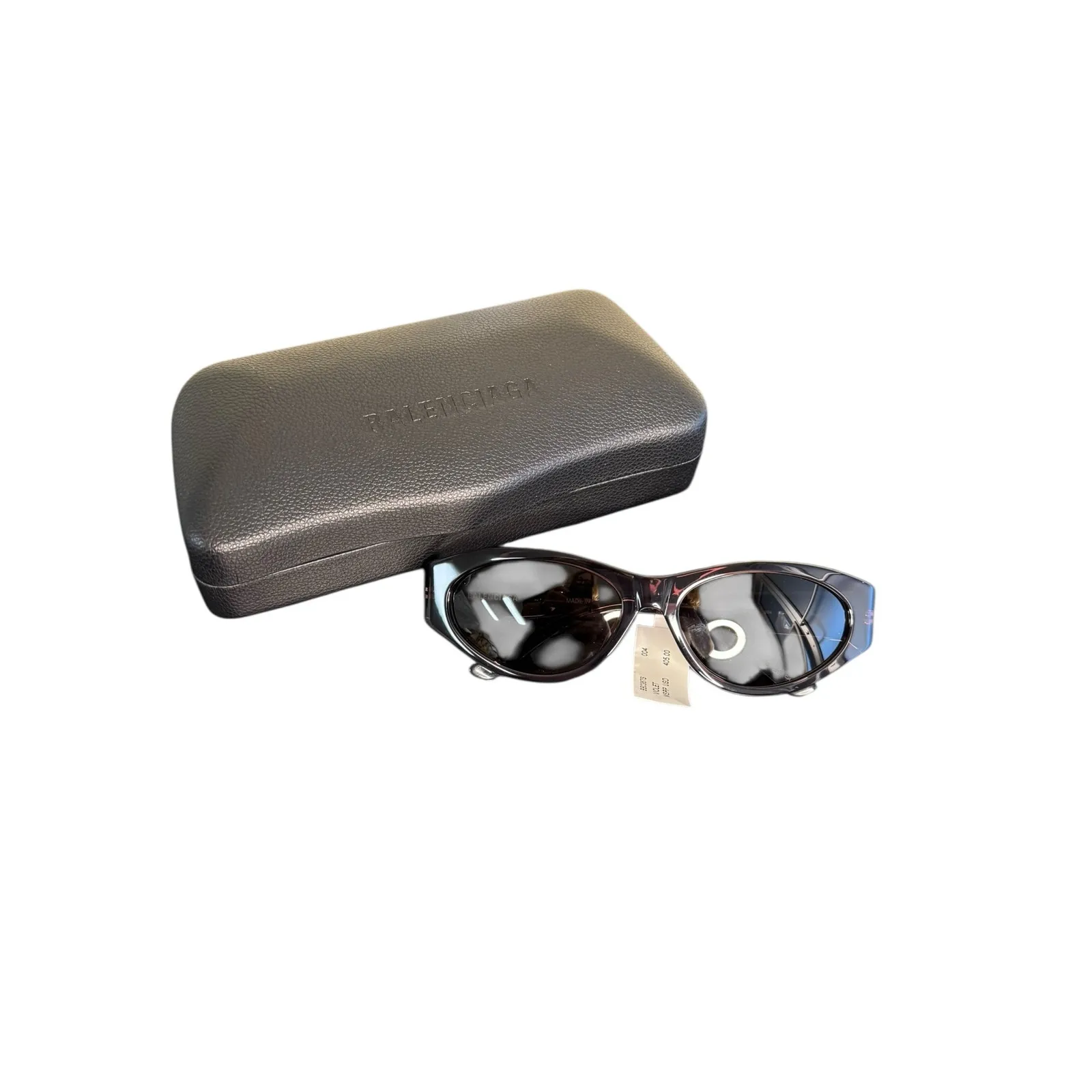 Balenciaga NWT Women’s BB0367S Cat-Eye Sunglasses in Violet - Image 3