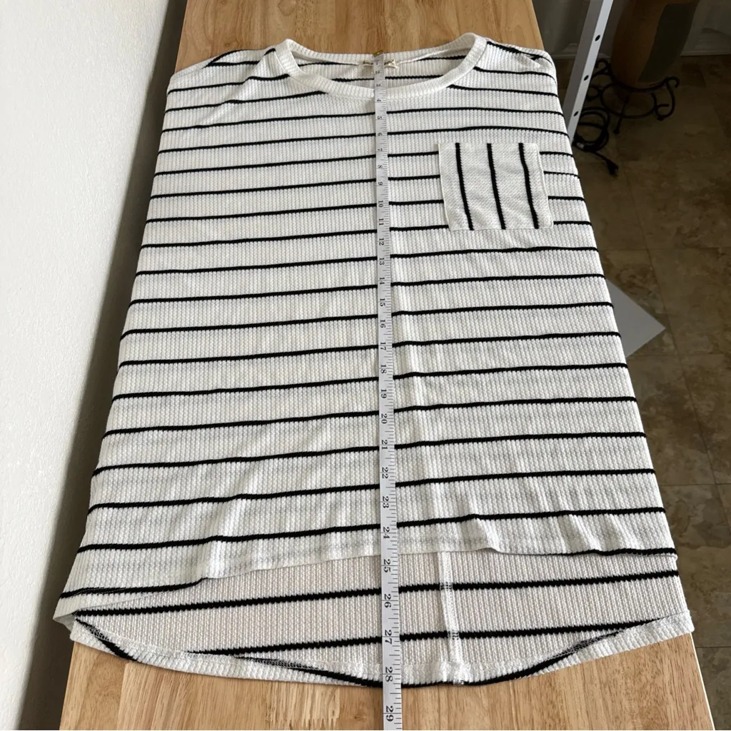 Love On A Hanger Womens Longsleeve White/black Striped Sweater With Pocket Sz L - Image 8