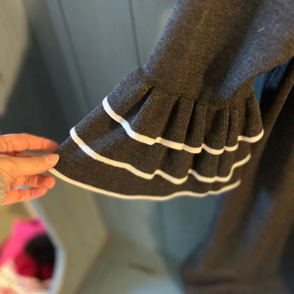 Dress Barn Charcoal Grey Sweater Dress With Ruffle Cream Sleeves, Size 2X - Image 3