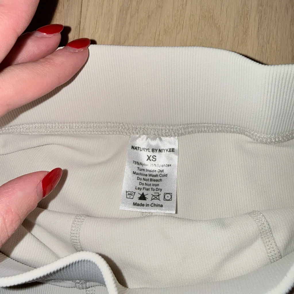 Naturyl by Niykee Ribbed Lounge Gray Shorts Size XS - Image 4