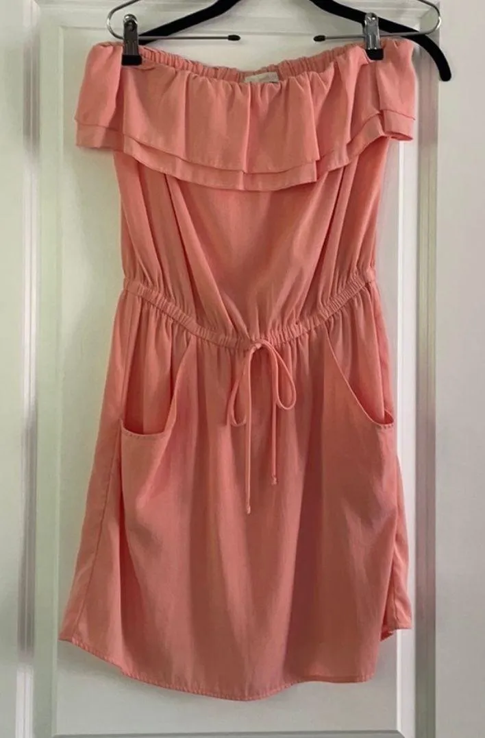 Peach 🍑 Strapless Dress Size M - Image 2
