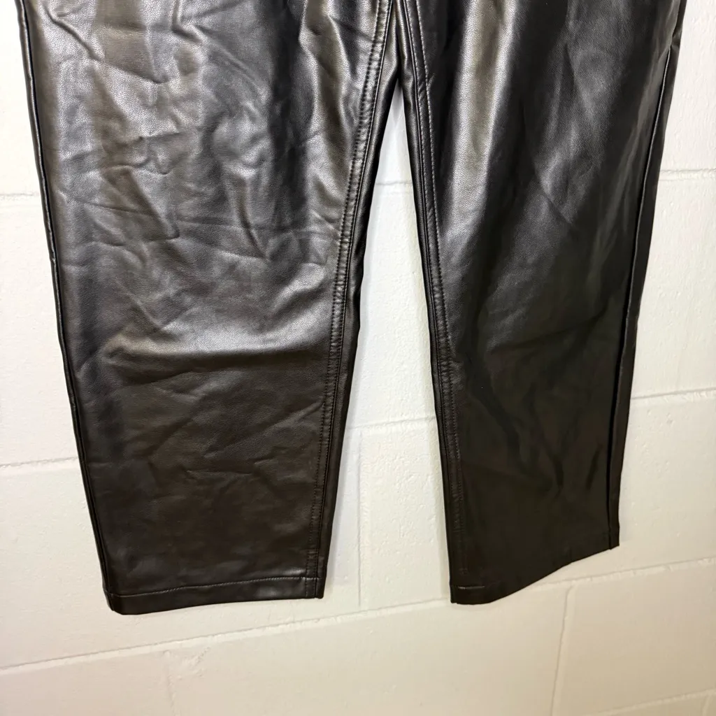 NWT Abercrombie & Fitch The Ankle Straight Ultra High Rise in Leather 8/29 Short - Image 6