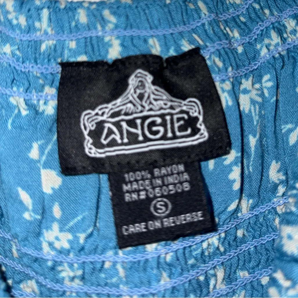 Angie blue floral smocked top with square neckline and puff sleeves Small - Image 2