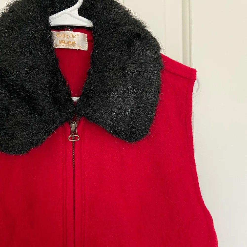 Vintage Tally Ho‎ women’s vest 100% wool faux fur collar zip red fashion Size M - Image 2