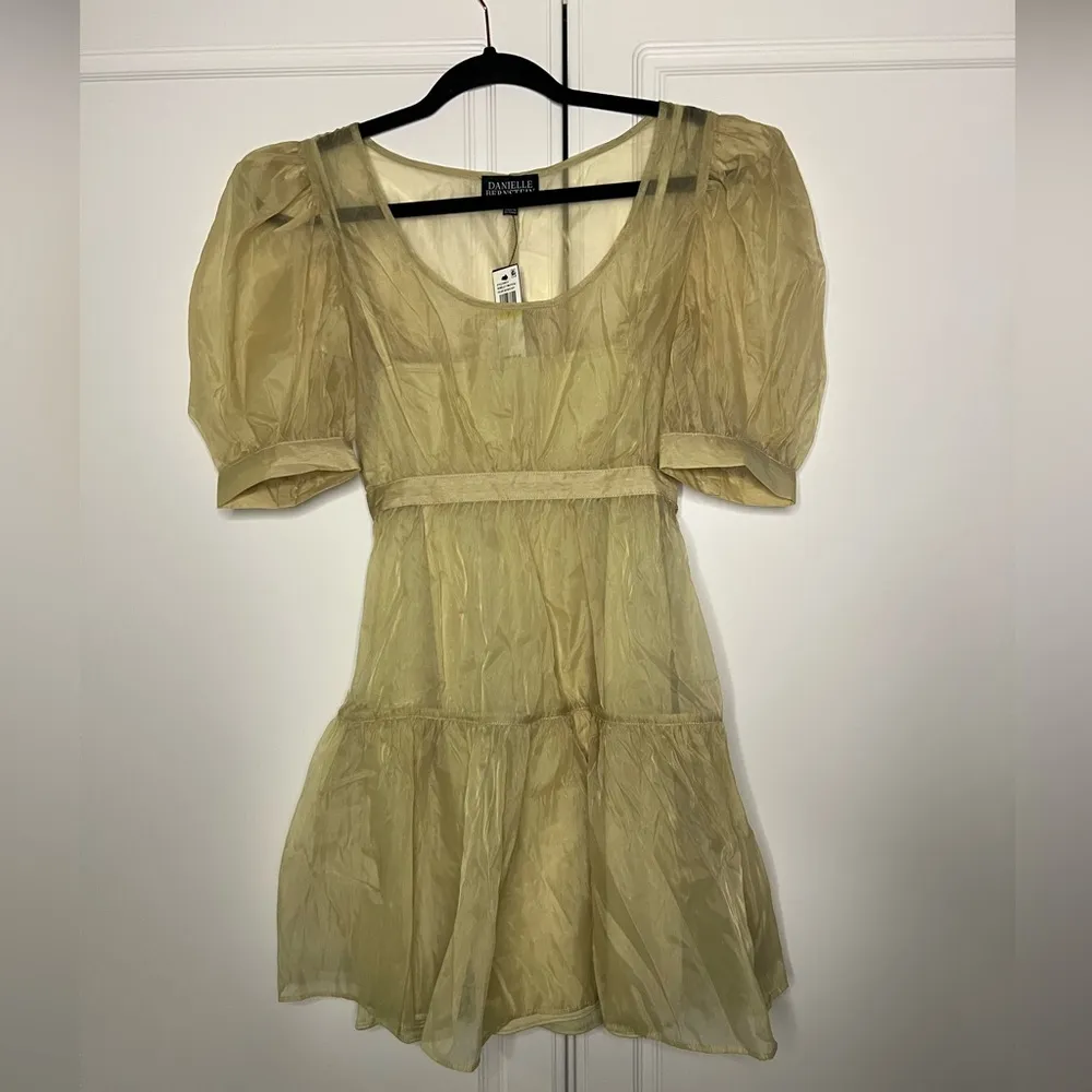 NWT Danielle Bernstein Sheer Organza Puff Sleeve Mini - Image 3