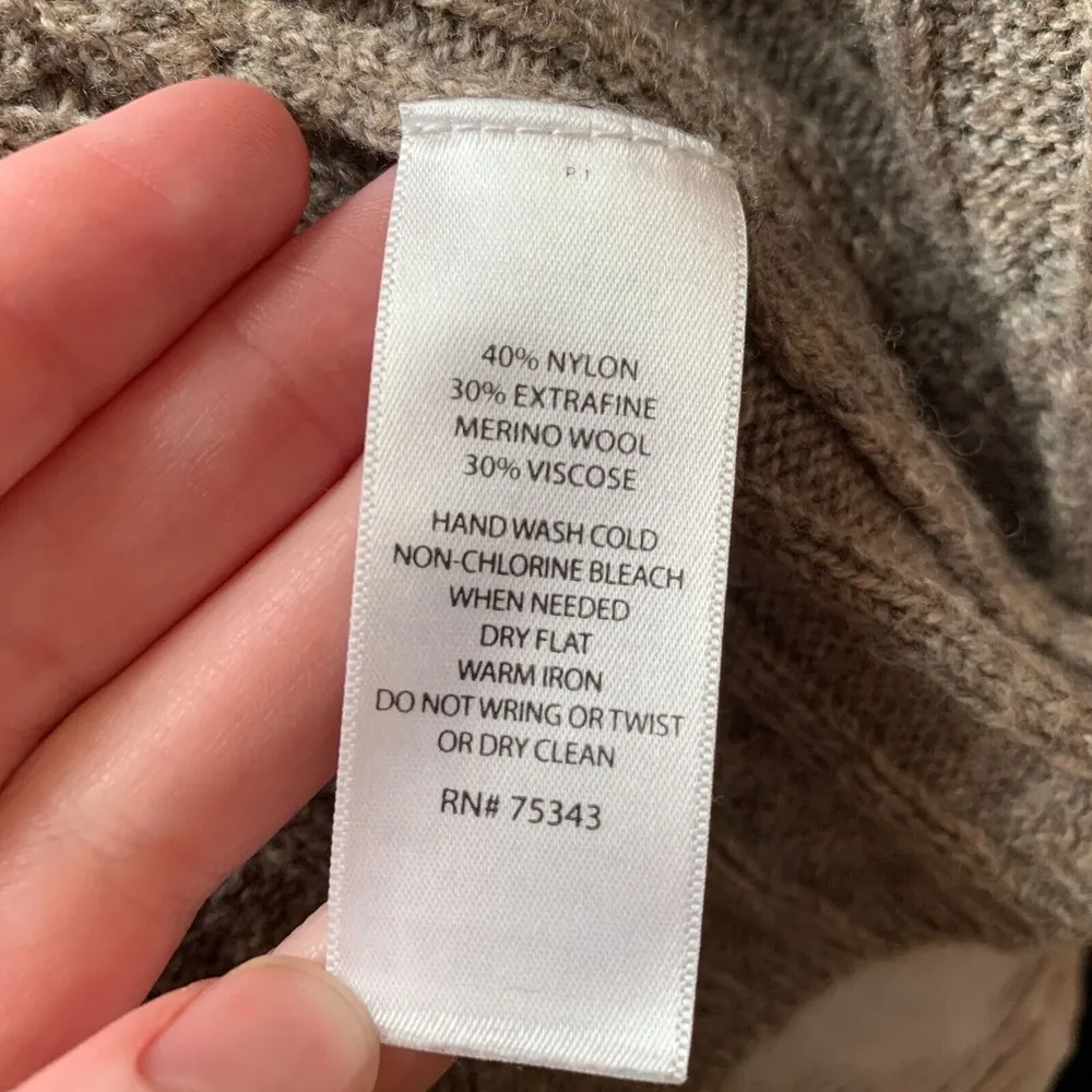 Cynthia Rowley Sleeveless Cardigan Womens Size Medium Beige Open Front Knit Vest - Image 4