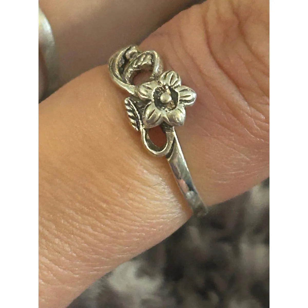 Z33 size 6.5 ring 925 sterling silver - Image 2