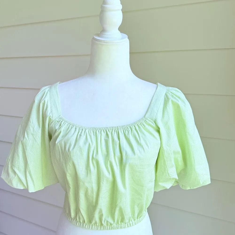 Copper Key Gingham Green Cropped Top with Puff Sleeves Size Small - Image 2