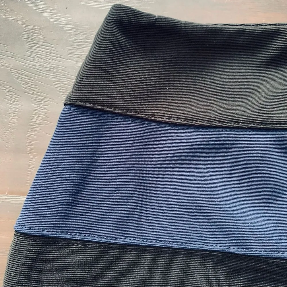 Forever 21 Black & Navy Super Stretchy Ribbed Mini Pencil Skirt | Size: S - Image 2