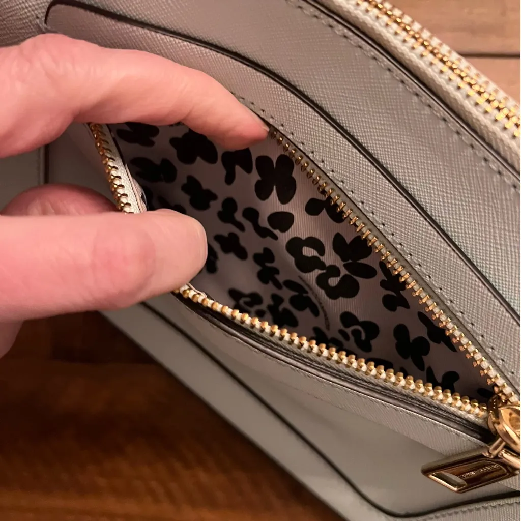 REBECCA MINKOFF Avery‎ Crossbody - Image 5