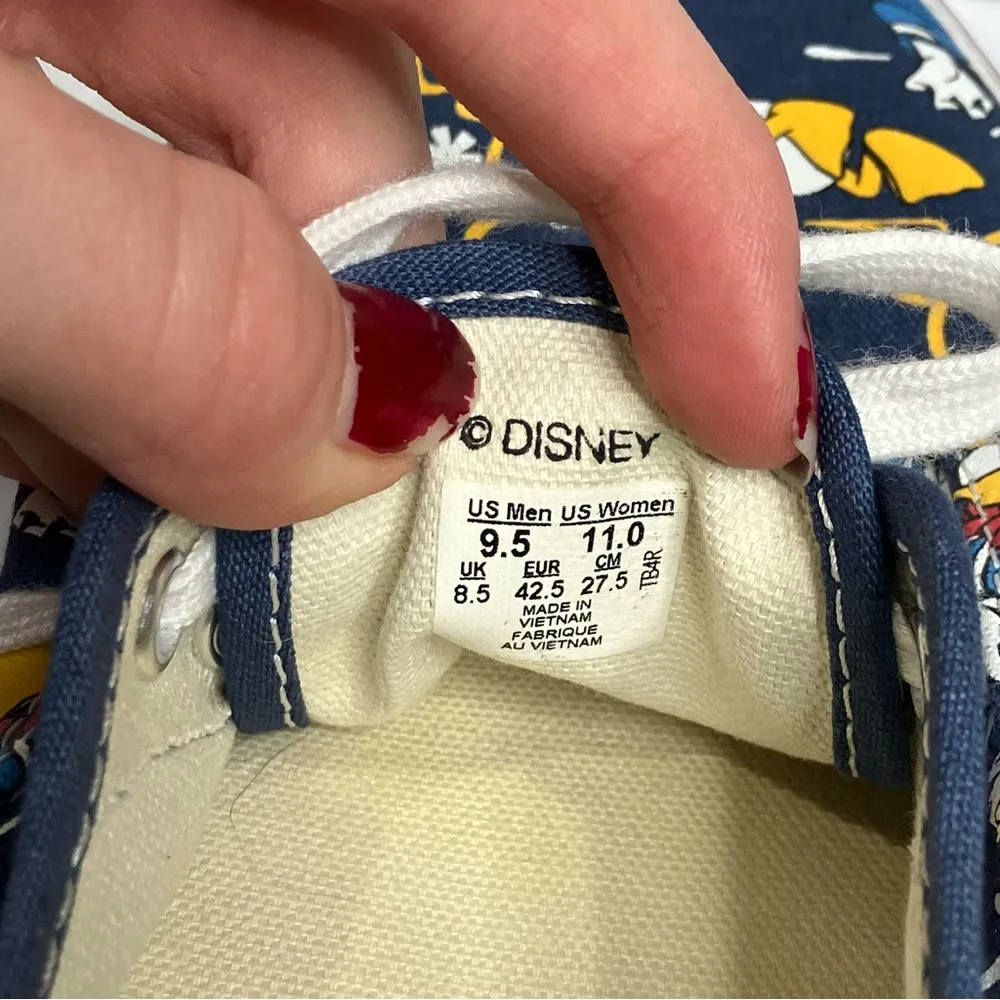 Vans x Disney Donald Duck lace up sneakers unisex sizing - Image 7