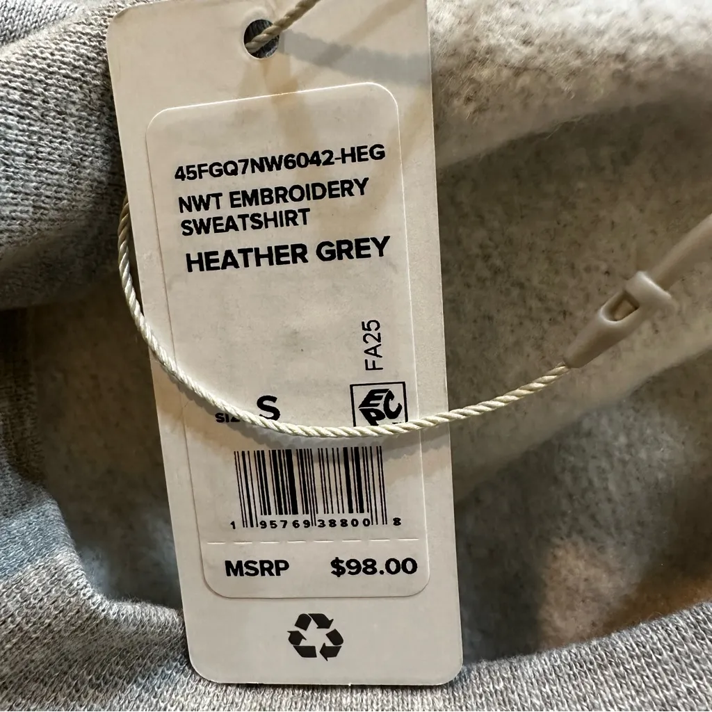 Favorite Daughter x 'Nobody Wants This' Crewneck Sweatshirt in Gray Size Small - Image 11