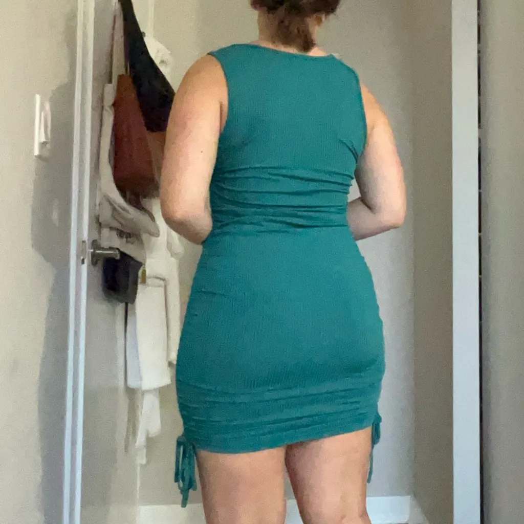 Teal bodycon ruched mini dress - Image 4