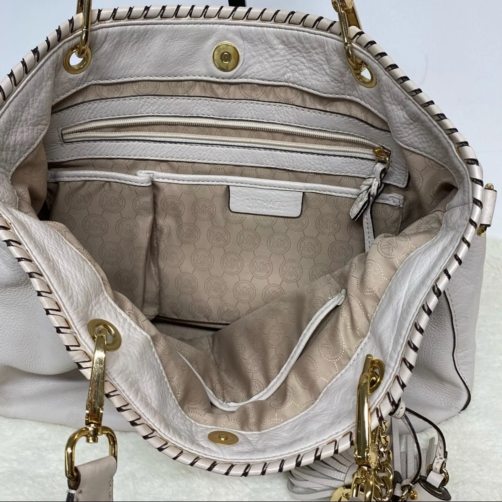 Michael Kors MK Purse Leather Hobo Bag Weave Strap Gold Hardware Cream Large - Image 6